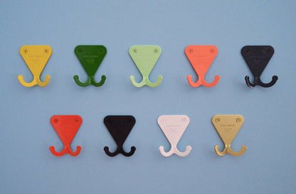 SR WALL HOOK: Salmon Pink